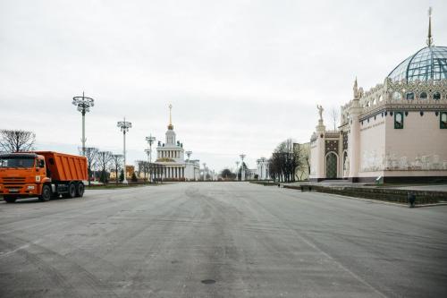 07.04.2020 Благоустройство ВДНХ во время  0017